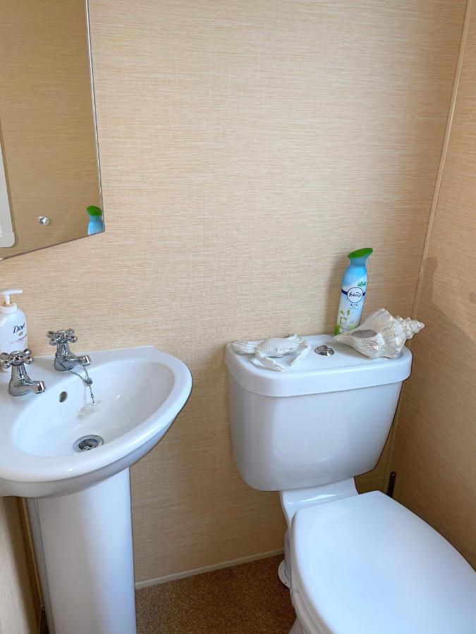 Caravan For Rent At Tattershall Holiday Park Eksteriør billede