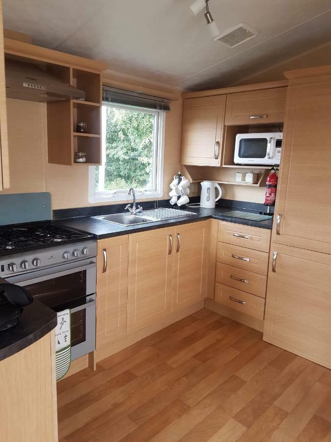 Caravan For Rent At Tattershall Holiday Park Eksteriør billede