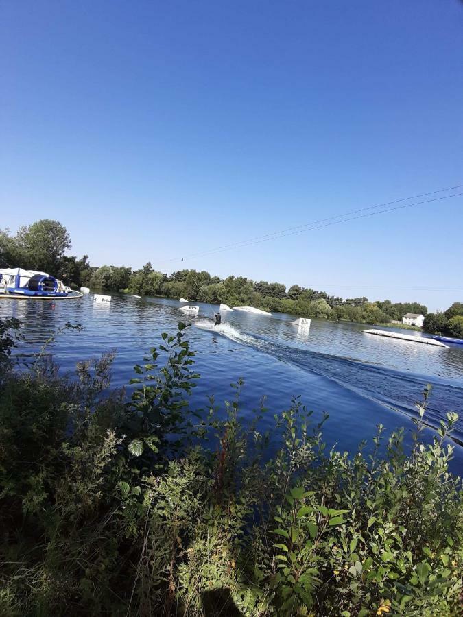 Caravan For Rent At Tattershall Holiday Park Eksteriør billede